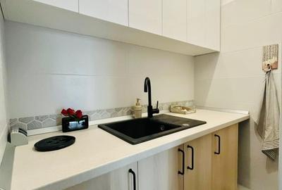 Apartament 3 camere , zona Coresi - 7