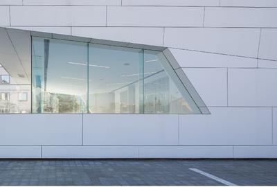 Cladire de birouri - arhitectura exceptionala! - 4