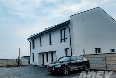 Duplex cu 3 camere cu Canalizare în Central - 17