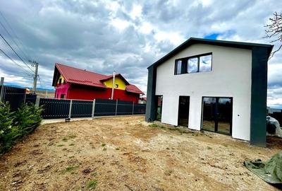 Casă individuală cu 4 camere în Făget