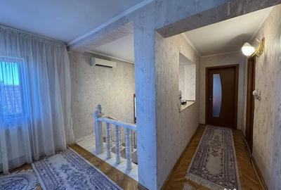 Casă cu 8 camere cu Teren 4057 Mp în Găneasa - 10