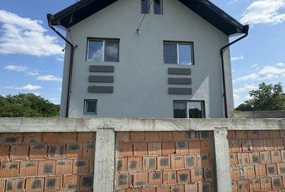 Casă cu 4 camere în Băbeni - 7