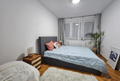 Apartament cu 3 camere decomandat în Piața Centrală - 4