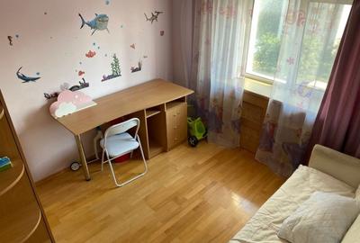 Apartament cu 3 camere decomandat, mobilat în 13 Septembrie
