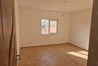 Casă cu 5 camere cu Teren 500 Mp în Nufărul - 4