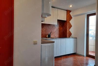 Unirii, Bd.Coposu, Cofetaria Agapitos, bloc 1990, renovat, mobila noua, design chic - 2