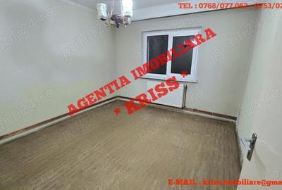 Ofer Spre Inchiriere! Apartament 3 Camere POPA ?APCA Etaj 1 Confort 1 Decomandat Semi-mobilat - 2