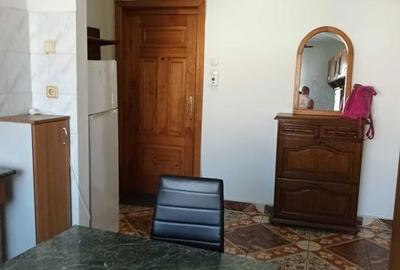 Apartament cu 2 camere semidecomandat în Cantemir