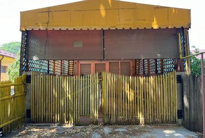 Spațiu comercial, de 76 mp, în Central - 8