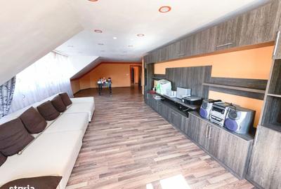 Spațiu comercial, de 300 mp, în Central - 17