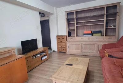 Inchiriez apart. 3 camere, Pitesti, I.C.Bratianu, deasupra Policlinicii 2 mai - 12