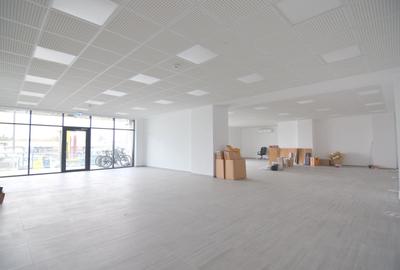 Spațiu comercial, de 201.5 mp, în Complex Studențesc - 3