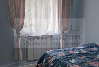 De vânzare - Apartament 4 camere) - 70 mp, Podu Roș, Aleea Rozelor - 3