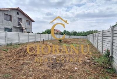 Teren intravilan imprejmuit cu gard de beton de vanzare - 14