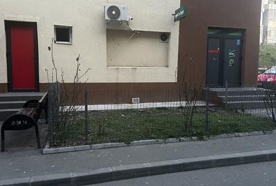 Spațiu comercial, de 50 mp, în Central - 3