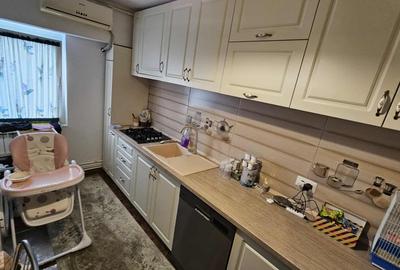 Apartament cu 3 camere decomandat în Central - 3