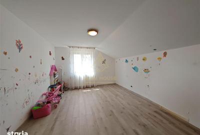 Casă cu 6 camere cu Teren 3350 Mp în Hemeiuș - 16