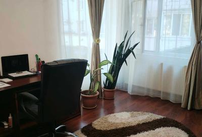 Apartament cu 3 camere decomandat în Central - 8