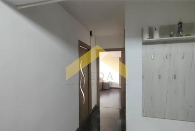 Apartament de inchiriat 3 camere Micalaca Orizont - 10