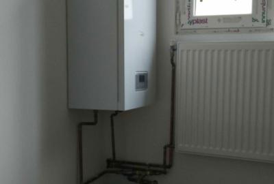 Casă cu 4 camere decomandat în Slănic - 1