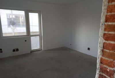 Casă cu 6 camere în Central - 1