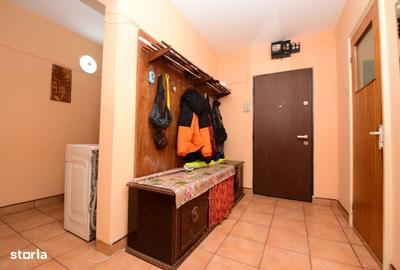 Apartament cu 4 camere decomandat în Titan - 10