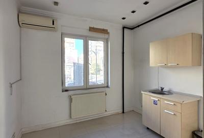 Ion Campineanu nr. 1, 3 camere ultracentral -Et.1 -comision 0% - 13