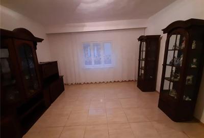 Casă cu 4 camere în Năvodari - 3