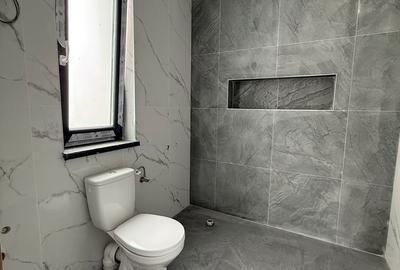 Casă cu 4 camere cu Teren 270 Mp în Vânători - 10