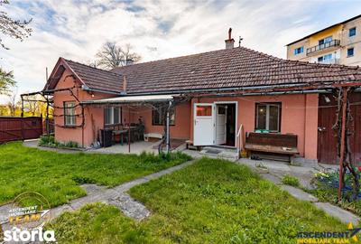 Casă cu 4 camere cu Canalizare în Central - 8
