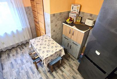 Apartament cu 2 camere semidecomandat în Micro 16 - 18