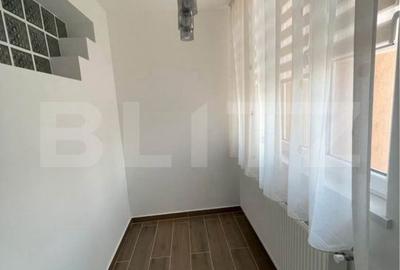 Apartament cu 2 camere decomandat în Micro 1 - 9