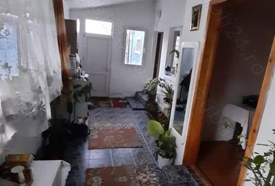 Casă cu 5 camere cu Teren 550 Mp în Sulina - 7