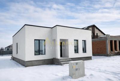 Casă cu 4 camere în Berceni