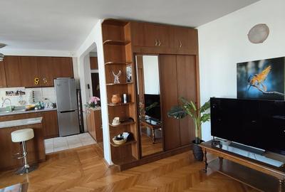 Apartament cu 2 camere semidecomandat, mobilat în P-ța Romană - 3