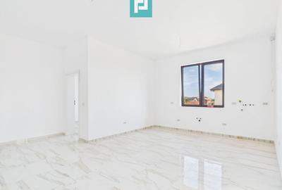 Duplex cu 6 camere cu Canalizare în Moșnița Veche - 2