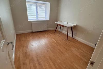 Apartament cu 3 camere decomandat în Central - 1