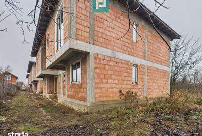 Casă cu 4 camere cu Teren 1726 Mp în Giroc