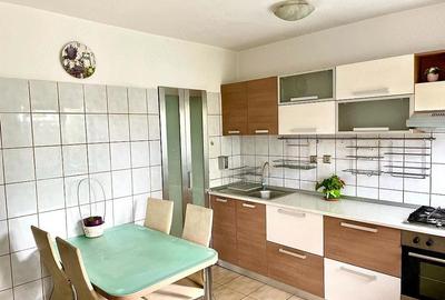 Apartament cu 3 camere decomandat în 13 Septembrie - 6