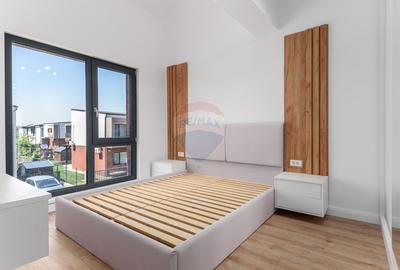 Vanzare Vila cu 5 camere, curte si parcare de vanzare in TUNARI - 9