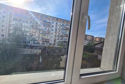 Proprietar, vand apartament nou, partial mobilat, 100 m autobuz - 3