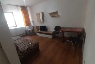Garsonieră semidecomandată în 6 Vânători - 3