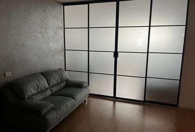 Apartament cu 3 camere nedecomandat, mobilat în P-ța Victoriei - 2