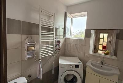 Casă cu 4 camere cu Teren 367 Mp în Central - 3