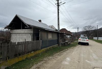 Casă cu 4 camere în Coșești - 4