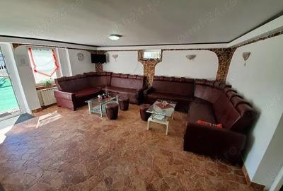 Casă cu 6 camere în Central - 2