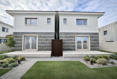 Duplex cu 4 camere cu Canalizare în Moșnița Nouă - 3