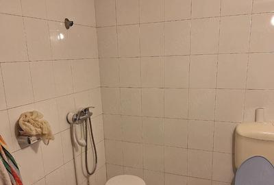Casă cu Teren 200 Mp în Central - 1