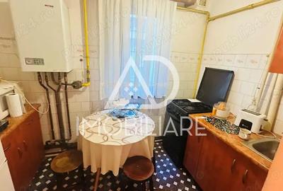Vanzare apartament 3 camere , Aleea Plopilor - 2