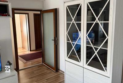 Apartament cu 3 camere decomandat în Exterior Vest - 4